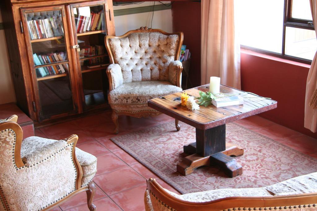 Dunedin Star Guesthouse Суакопмунд Екстериор снимка
