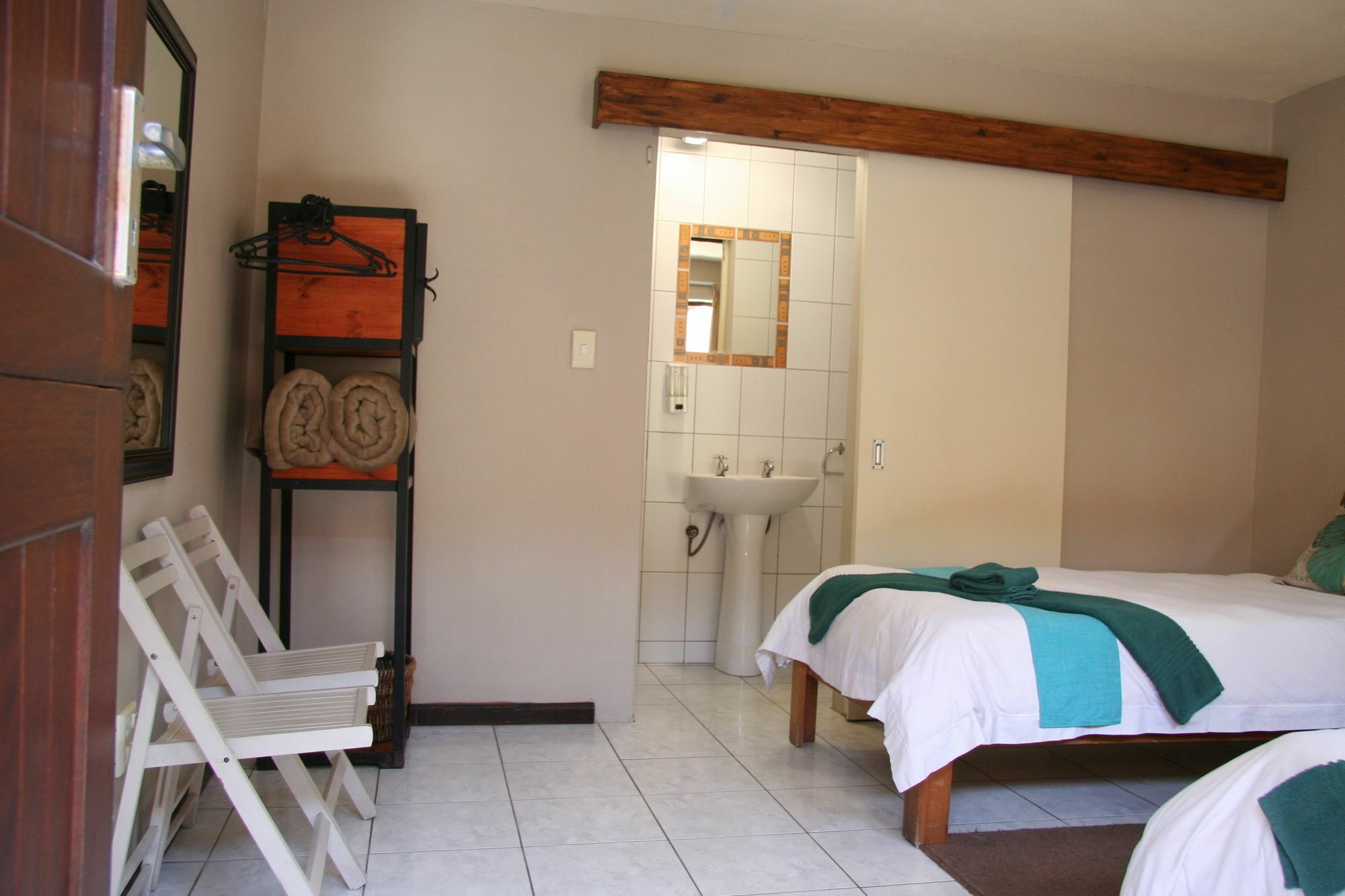 Dunedin Star Guesthouse Суакопмунд Екстериор снимка