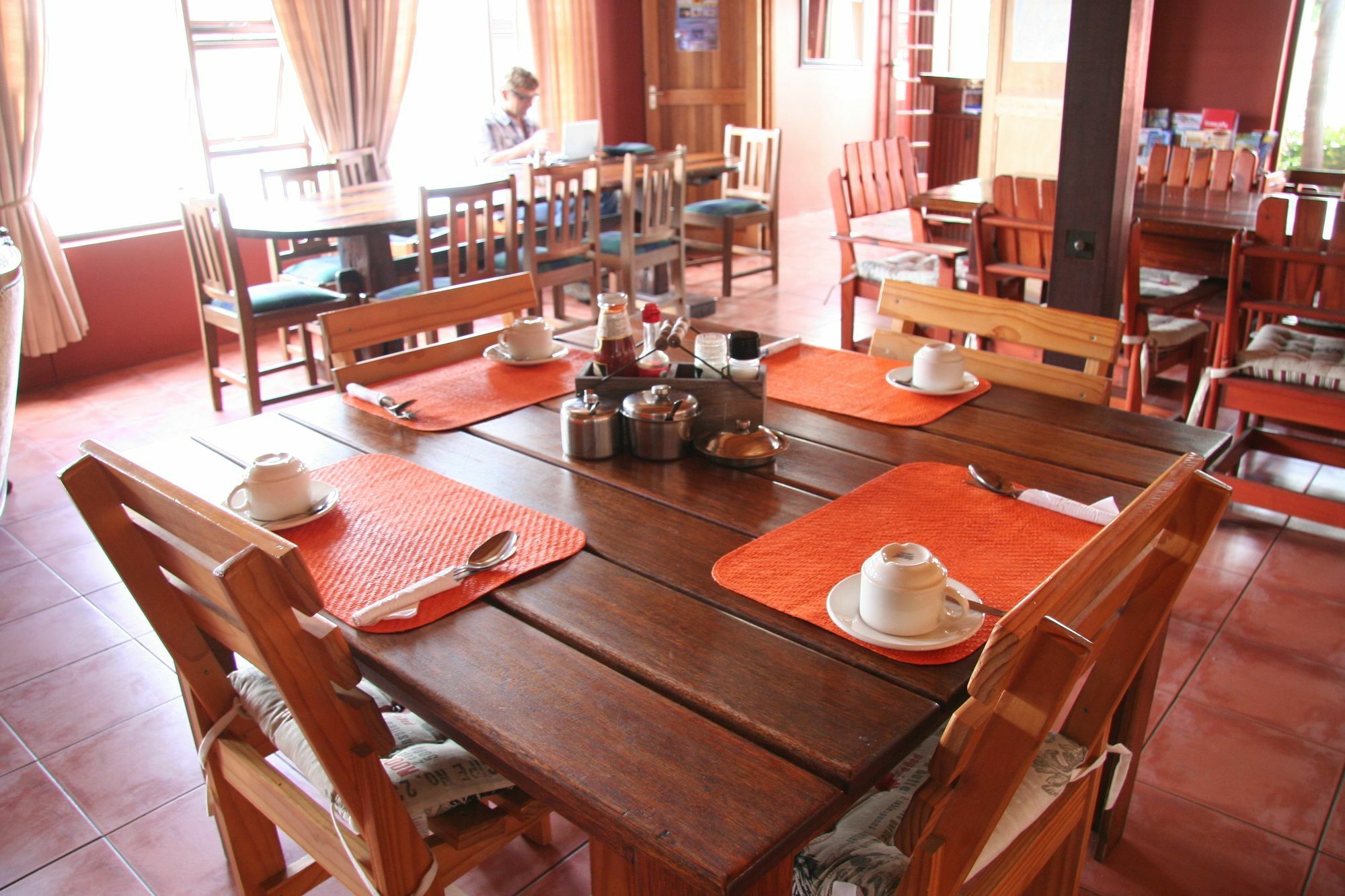 Dunedin Star Guesthouse Суакопмунд Екстериор снимка
