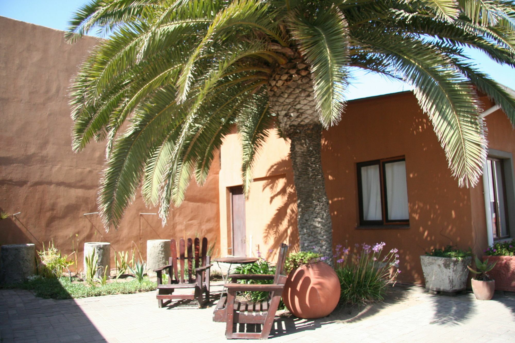 Dunedin Star Guesthouse Суакопмунд Екстериор снимка